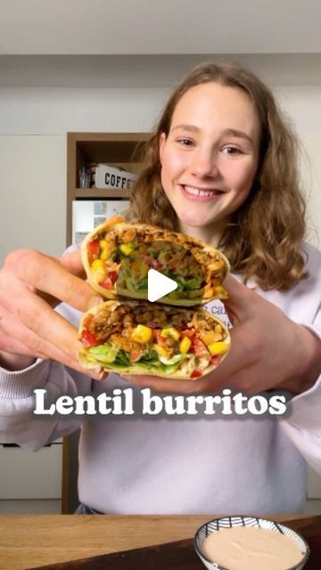 38K likes, 427 comments - foodypopz le February 5, 2022: "LENTIL BURRITO 🌯 What I make for lunch when I’m almost hangry…😁 by @fitgreenmind This ..." Lentil Burrito, Veggie Salsa, Vegan Bowl Recipes, Cashew Cream Cheese, Vegan Plan, Vegan Recepies, Vegan Burrito, Vegan Challenge, Plant Based Cookbook