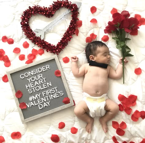 Baby February Photo Ideas, 8 Month Baby Valentines Photoshoot, One Month Baby Picture Ideas Boys, Valentines Day Newborn Pictures, Valentine's Baby Photo Shoot, Valentines Day Pictures Baby, 4 Month Valentine Pictures, Diy Valentines Pictures Baby, 1 Month Valentine Pictures