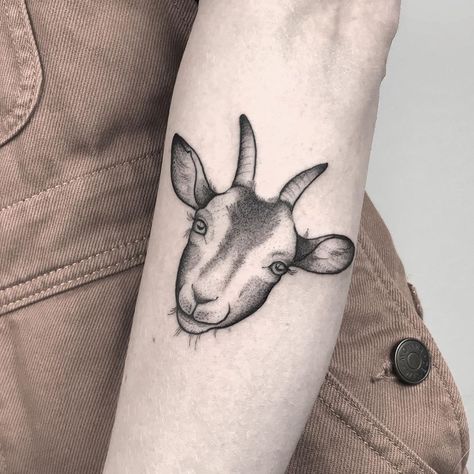 ꕥ Federica ꕥ Tattoo artist on Instagram: “Cute goat for Robin 🐐🖤” Billy Goat Tattoo, Goat Tattoo Cute, Baby Goat Tattoo, Tattoo Goat, Goat Tattoo, Cute Goat, Tiny Wrist Tattoos, Cute Goats, Greek Tattoos