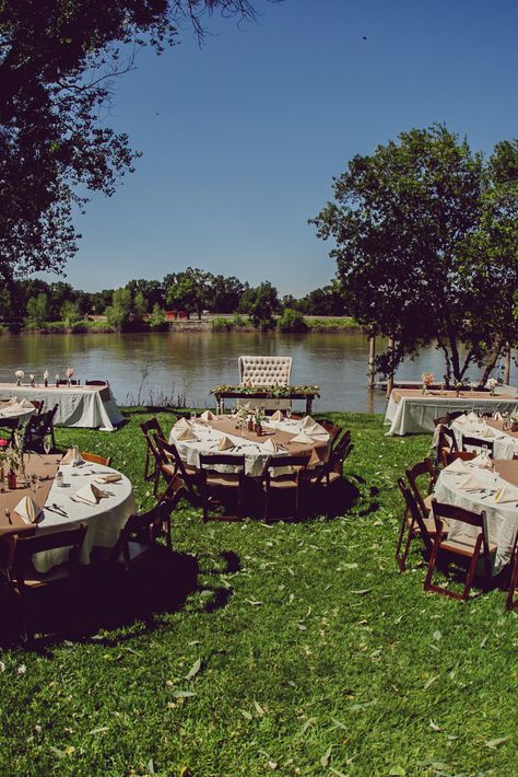 River Wedding Reception, Outdoor River Wedding, Picnic Table Wedding Reception, Outdoor Reception Seating, River Wedding Ideas, Breakfast Wedding Reception, Lake Reception, Backyard River, Lakeside Wedding Reception