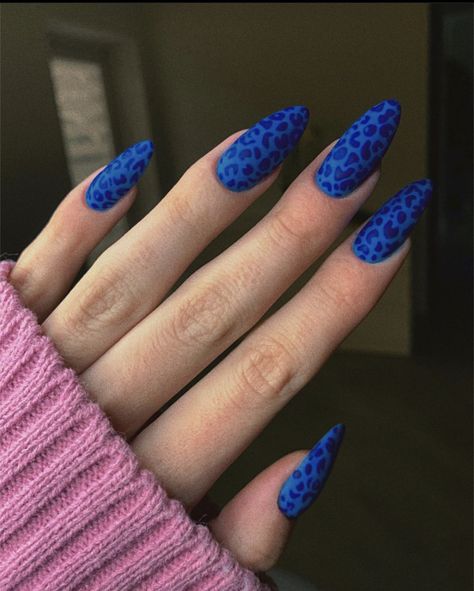 Blue Nails With Cheetah Print, Blue Cheetah Print Nails, Blue Leopard Print Nails, Blue Cheetah Nails, Blue Leopard Nails, Leopard Nail Art, Cheetah Print Nails, Tattoos Inspo, Navy Blue Nails