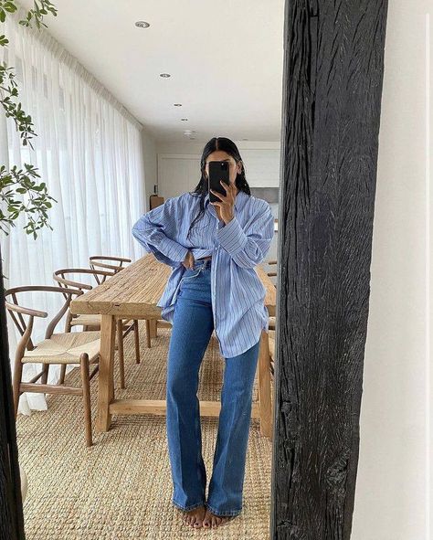 Monikh Style, Monikh Dale Style, Dates Outfit, Effortless Fall Outfits, Monikh Dale, Aw 23, Curated Closet, Oversized Button Down Shirt, Mango Fashion