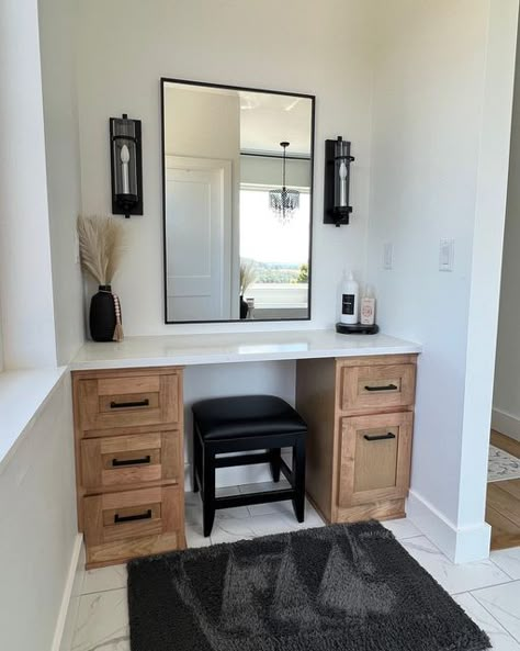 My Makeup Vanity, Vanity In Bathroom, Built In Vanity, Bathroom With Makeup Vanity, Farmhouse Vanity, Vanity Ideas, Bedroom Vanity, Master Bath Remodel, Decor Ideas Bedroom