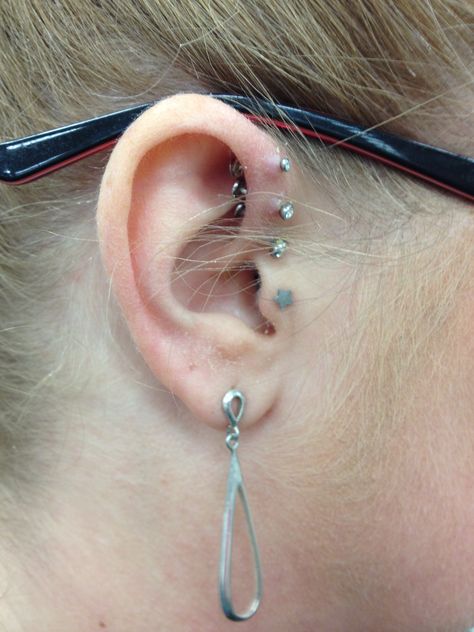 Triple forward helix and tragus Piercings  do want Forward Helix And Tragus, Triple Forward Helix Piercing, Surface Tragus, Triple Forward Helix, Helix Piercings, Forward Helix Piercing, Diy Easter Gifts, Face Piercings, Forward Helix