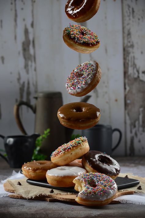 #levitating #levitationphotography #donutshop #foodphoto #foodphotographer Donat Aesthetic, Colorful Food Photography, Donuts Photography, Donut Photography, Doughnuts Photography, Donut Aesthetic, Old Fashioned Donut, Food Photography Dessert, Easy Donut Recipe