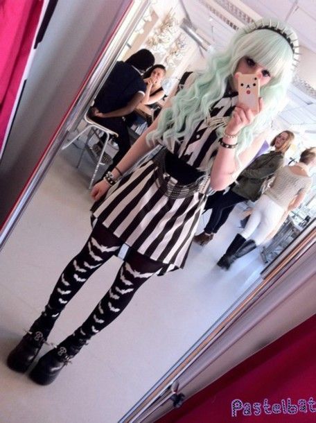 Styl Goth, Punk Pastel, Pastel Punk, Goth Core, Pastel Goth Outfits, Estilo Harajuku, Pastel Goth Fashion, Fashion 90s, Pastel Grunge