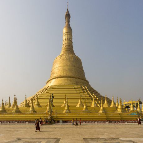 Bago City, Myanmar Places, Buddha Wallpapers, Asian City, Lord Buddha Wallpapers, Shwedagon Pagoda, Fb Profile Photo, Temple Architecture, Education Logo