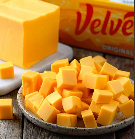 Melted Velveeta Cheese Sauce, How To Melt Velveeta Cheese, Melting Velveeta Cheese, Melted Cheddar Cheese Sauce, Nachos With Velveeta Cheese, Velveeta Cheese Sauce Recipe, Velvets Cheese Sauce, Nacho Cheese Sauce Velveeta, Nacho Cheese Velveeta