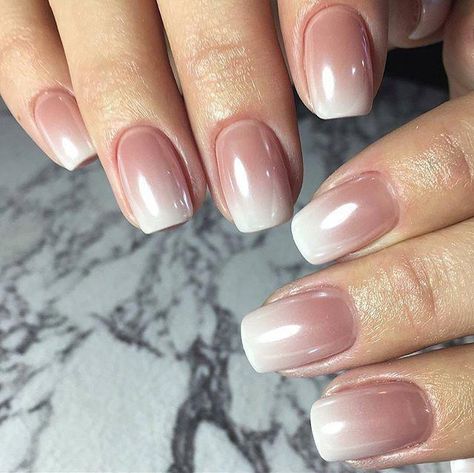 nude ombre nails #ombrenails Solar Nails, Nagellack Trends, Sns Nails, Ombre Nail, Ombre Nail Designs, Nail Art Ombre, Best Nail Art Designs, Short Nail Designs, Dipped Nails