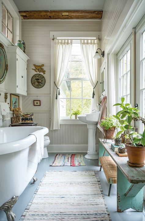 Country Cottage Living, Vintage Bathroom Decor, Pretty Bathrooms, Flea Market Style, Living Vintage, Cottage Bathroom, Vintage Farmhouse Decor, Chic Bathrooms, Bath Room