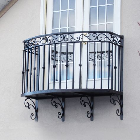 Juliet Balcony Ideas, Stairs Metal, Gates Metal, Iron Balcony Railing, Metal Fencing, Iron Fences, Steel Gazebo, Juliette Balcony, French Balcony