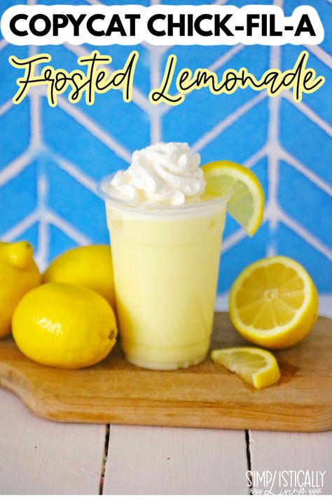 Copycat Chick-fil-A Frosted Lemonade Lemoncello Dessert, Chick Fil A Recipe Copycat, Frosted Lemonade Recipe, Chick Fil A Recipe, Copycat Chick Fil A, Frosted Lemonade, Ice Cream Shake, Lemonade Concentrate, Creamy Recipes