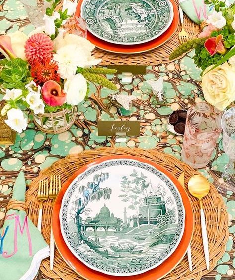 Hibiscus House on Instagram: "Thanksgiving tables dressed in color are currently on our mind and @emilymillerdecor does it best! 📸@emilymillerdecor . . . #hibiscushouse #shophibiscushouse #palmbeachstyle #tropicaliving #customlacquer #lacqueredfurniture #lacquer #customize #interiordesign #floridachic #birminghamalabama #grandmillenialdecor #grandmillenial #popofcolor #designdetails #customfurniture #bhamnow #tsgbham #locallivingbham #grandmillenial #thanksgiving #thanksgivingtablescape #table Grandmillenial Thanksgiving Table, Grandmillenial Thanksgiving, Thanksgiving Tables, Palm Beach Style, Thanksgiving Tablescapes, Birmingham Alabama, Thanksgiving Table, Fall Thanksgiving, Custom Furniture