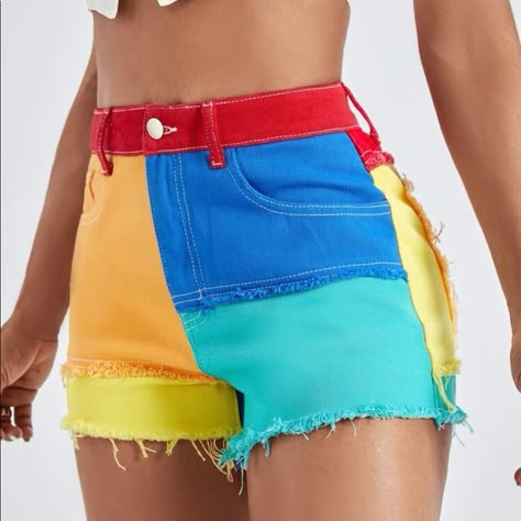 Medium Summer Colored Short Jean Pants. Never Worn. Garnet Cosplay, Color Block Shorts, Cool Shorts, Women Denim Shorts, Denim Shorts Outfit, Casual Denim Shorts, Denim On Denim, Outfit Jeans, High Waisted Jean Shorts