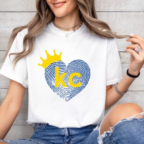 Kansas City Baseball Shirt, Great for KC & Baseball Fans! Thumbprint Design Tee. Cotton T-shirt For Baseball Game Day, Baseball Season Fan Apparel T-shirt With Graphic Print, Kansas City Shirt Designs, Kansas Sweatshirt, Kansas University Jayhawks Shirts, Royals Baseball, Baseball Shirt, Baseball Fan, Heart Shirt