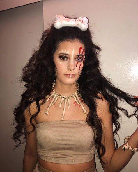 #diy #halloween #halloweenmakeup #cavewoman #costume #spooky Cave Woman Costume Makeup, Cavewoman Costume Makeup, Cave Woman Makeup Halloween, Diy Cavewoman Costume, Cavewoman Makeup Halloween, Cavewoman Costume Diy, Caveman Costume Diy, Cavewoman Hair, Caveman Costume Women