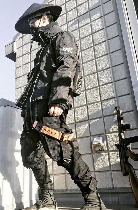 Tech Ware Outfits, Cyberpunk Techwear Fashion, Urban Ninja Fashion, Ninja Streetwear, Urban Techwear, Techwear Ninja, Black Techwear, Techwear Aesthetic, Goth Ninja