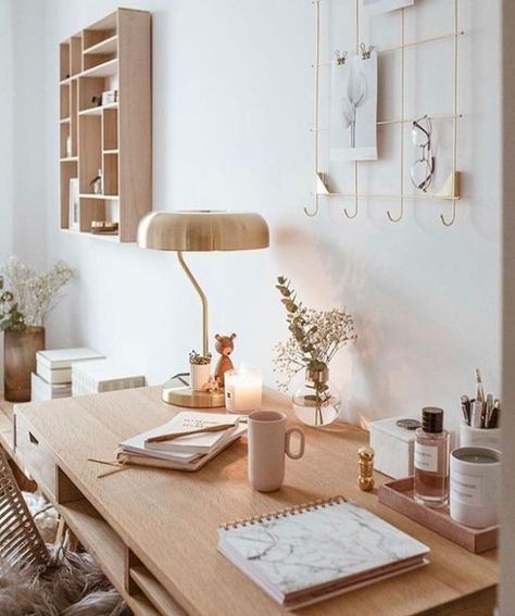 10 Stay At Home Office Style Ideas - Society19 Home Office Style, Cool Office Space, At Home Office, Desk Inspiration, Hiasan Bilik, Dekorasi Kamar Tidur, Study Room Decor, Home Office Space, Office Inspiration