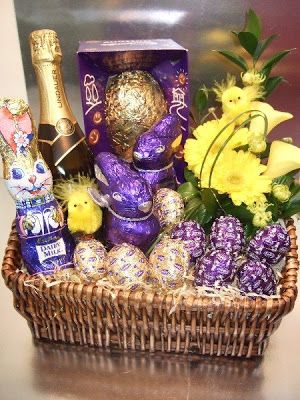 The Project Table: Easter basket inspiration.Love this for adult children - and the flowers! Super idea! Adult Easter Baskets, Easter Hamper, Easter Gift For Adults, Raffle Basket, Adult Easter, Project Table, Easter Basket Ideas, Easter Presents, Easter Gift Baskets