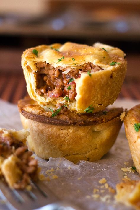 Savoury Mince, Beef Pies, Mince Pie, Meat Pies, Pies Maker, Homemade Burgers, British Baking, Meat Pie, Savory Pie