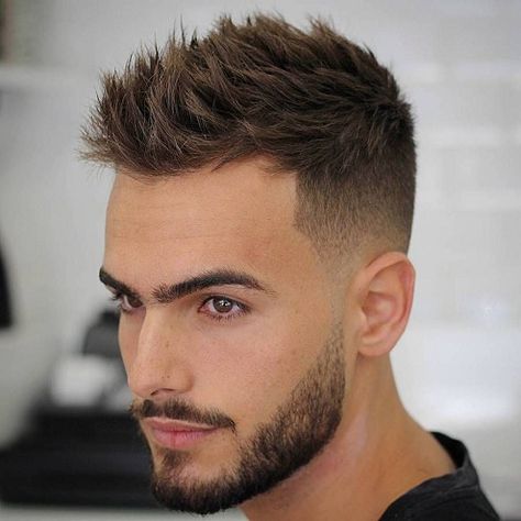 Short Hair Hairstyle Men, David Hair, Cool Mens Haircuts, Beard Style, Short Beard, Vlasové Trendy, Men Haircut Styles, American Crew, Mens Haircuts Fade