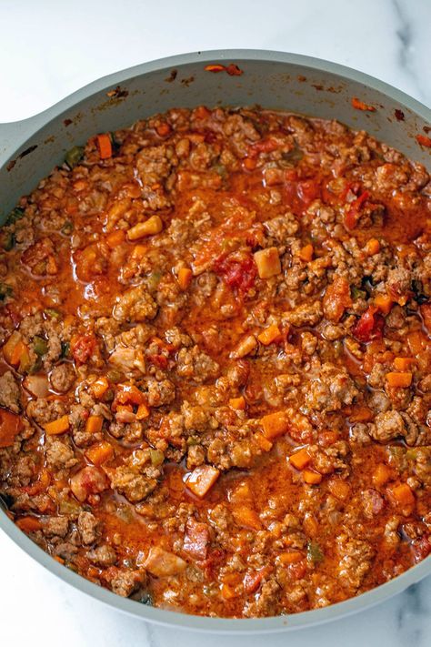 Ground Pork Bolognese, Minced Pork Pasta, Ground Pork Ragu, Pork Pasta Sauce, Italian Ground Pork Recipes, Ground Pork Spaghetti Sauce, Pork Bolognese Sauce, Ground Pork Spaghetti, Ground Pork Dinner Ideas