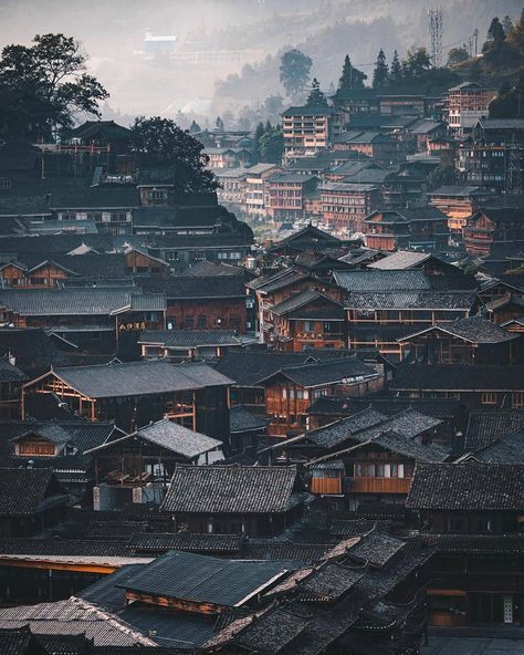 Guizhou / China Xianzhou Luofu Scenery, Ancient China Aesthetic, Guizhou China, 20th Century Aesthetic, Ancient Chinese Architecture, Asian Architecture, Asia Destinations, Chinese Architecture, Fantasy Setting