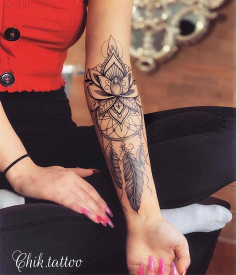 Women Calves Tattoo, Small Foot Tattoo, Mandala Tattoo Leg, Foot Tattoo Designs, Calf Tattoos For Women, Mandala Tattoos For Women, Foot Tattoo Ideas, Back Of Leg Tattoos, Lower Leg Tattoos