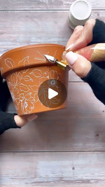 Jen Sweeney • watercolor artist & instructor on Instagram: "Kestrel @inkmethis and I love to suggest ideas for what to do with the flowers you learn in our 𝗟𝗶𝗻𝗲 𝗔𝗿𝘁 𝗙𝗹𝗼𝗿𝗮𝗹𝘀⁣ class. So here’s another one… floral covered terracotta pots! 🪴

✏️ 𝗖𝗼𝗺𝗺𝗲𝗻𝘁 “draw” 𝗶𝗳 𝘆𝗼𝘂 𝘄𝗮𝗻𝘁 𝗮 𝗰𝗹𝗮𝘀𝘀 𝗹𝗶𝗻𝗸 𝗗𝗠’𝗱 
 
👉🏼Note: We don’t use a calligraphy pen like this in class (but you could!); all you need is a pencil and paper. 
 
This is an older video but it shows some of the exact flowers and fillers we practiced in our first lesson. 𝗟𝗮𝘀𝘁 𝗰𝗹𝗮𝘀𝘀 is Thursday, February 8th, and we have a boatload more to draw! Still a little time left to join!  You can easily catch up with the video replays. 🎥 Both lessons available to watch and rewatch through June 9th. 
 
♥️ Whe A Calligraphy, Calligraphy Pen, Pencil And Paper, Calligraphy Pens, Old Video, A Pencil, Terracotta Pots, Watercolor Artist, The Flowers