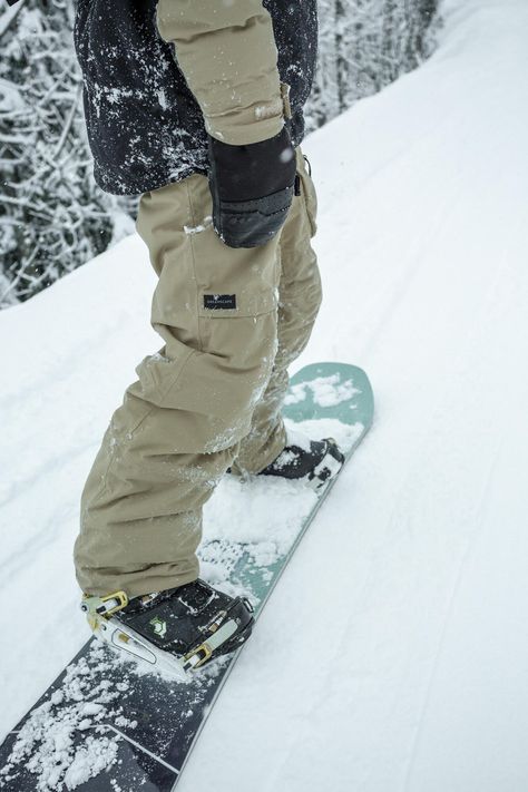 Men Snowboarding Outfit, Ski Outfit Men, Snowboard Outfit, Ski Fit, Snowboarding Pants, Ski Outfit, Snowboarding Outfit, Snowboard Pants, Hiking Pants