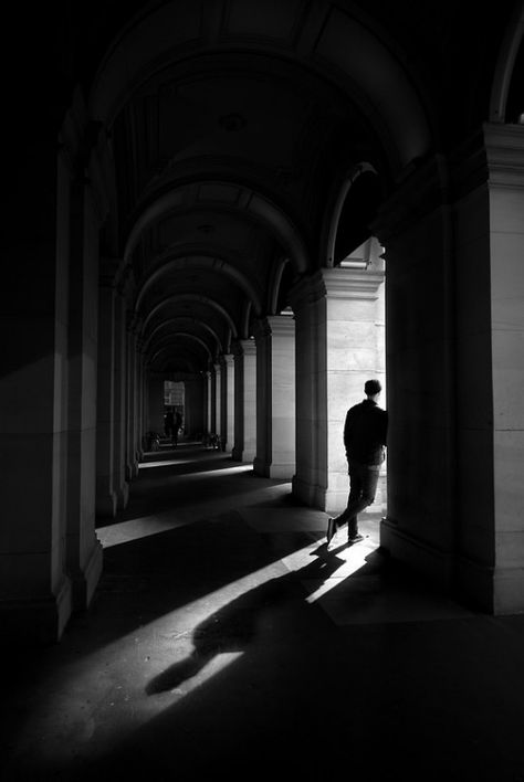 Night Photography Black And White, Shadow Street Photography, Street Photography Portrait Men, Alan Schaller Photography, Moody Street Photography, Street Photography Black And White, Dark Street Photography, Shadow Photography Men, Cinematic Fashion Photography