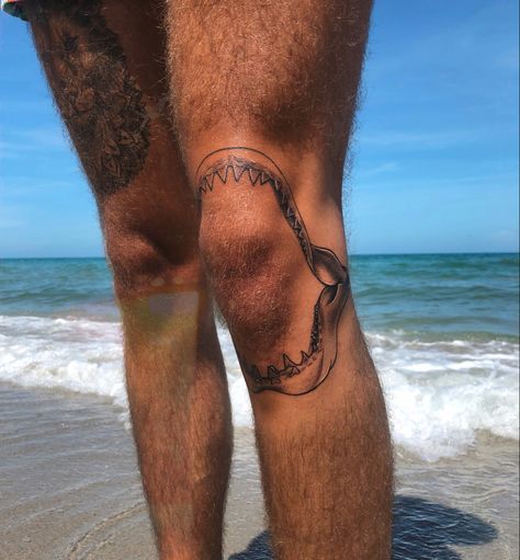 Shark Tattoo Knee Cap, Shark On Knee Tattoo, Shark Tattoo On Knee, Shark Knee Tattoo Men, Ocean Knee Tattoo, Knee Shark Tattoo, Unique Ocean Tattoos, Ocean Tattoos For Men, Knee Tattoo Men Design