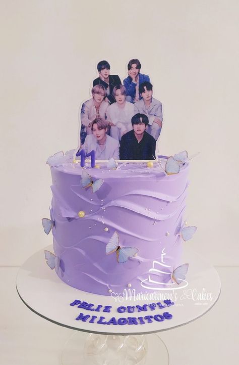 Bts Birthday Cakes, Bts Cake Ideas, Bts Cake Birthday Ideas, Bts Cake Design, Bts Birthday Cake, Bts Cake Topper, Bts Cakes, Army Birthday Cakes, Army Cake