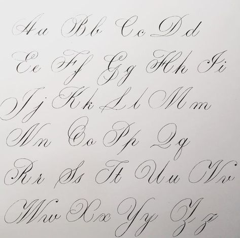 Copperplate Alphabet, Caligrafia Copperplate, Cursive Fonts Alphabet, Calligraphy Writing Styles, Calligraphy Letters Alphabet, Fonts Handwriting Alphabet, Calligraphy Fonts Alphabet, Organizator Grafic, Lettering Styles Alphabet