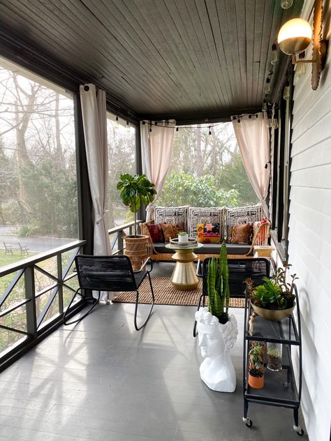 Screen Porch Color Ideas, Rectangle Porch Layout, Back Porch Ideas With Grill, Modern Screened In Front Porch, Screened In Side Porch Ideas, Eclectic Front Porch Ideas, Eclectic Porch Ideas, Eclectic Screened In Porch, Bohemian Front Porch Ideas