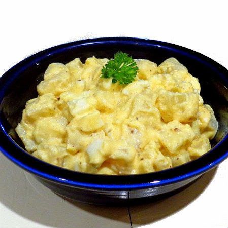 One Perfect Bite: Table for Two - Amish Potato Salad Amish Potato Salad, Amish Potato Salads, Homemade Potato Salads, Potato Salad With Egg, Easy Potato Salad, Table For Two, German Potato Salad, Amish Recipes, Potatoe Salad Recipe