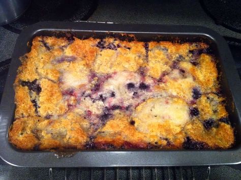 Rasberry Cobbler, Black Raspberry Cobbler, Peach And Blueberry Cobbler, Black Raspberry Recipes, Black Raspberry Pie, Cobbler Peach, Peach Blueberry Cobbler, Raspberry Cobbler, Blueberry Cobbler Recipes