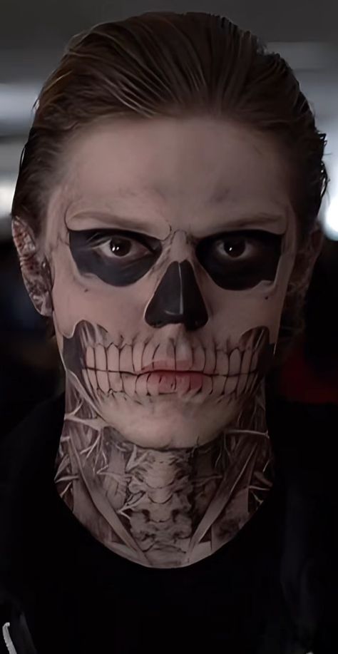 Mens Halloween Makeup, Halloween Skeleton Makeup, Skeleton Face Paint, Evan Peters American Horror Story, Skeleton Face, Skeleton Makeup, Halloween Makeup Inspiration, Halloween Men, Male Makeup