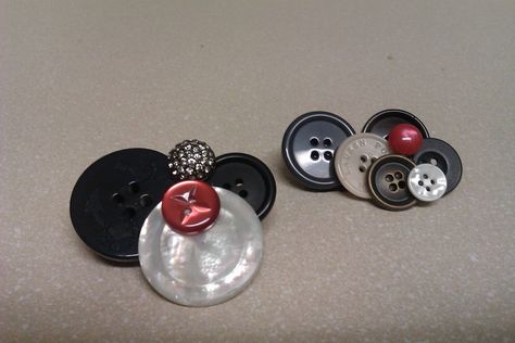 Button Hair Clips, Hair Things, Button Jewelry, Button Crafts, Diy Hair, Diy Hairstyles, Hair Clips, Cufflinks, Charms