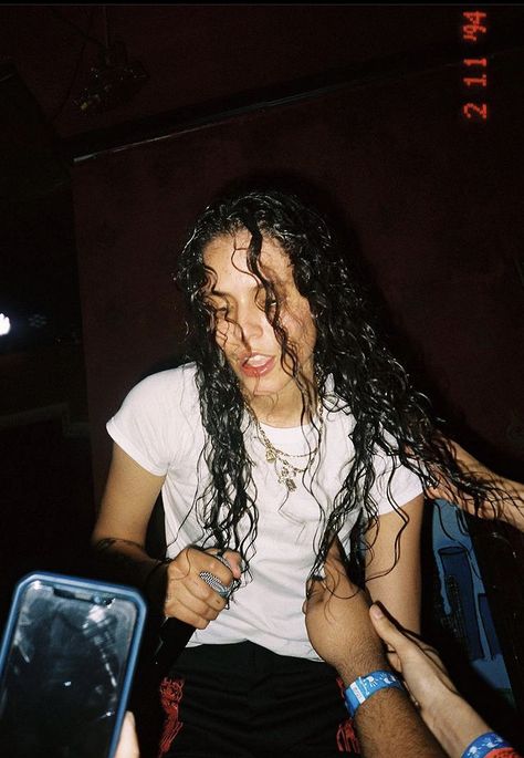 070 shake, dani moon, 070 070 Shake Wallpaper, 070 Shake Aesthetic, 070 Shake, Masc Women, Beautiful Brown Eyes, Kehlani, Attractive People, I Love Girls, My Account