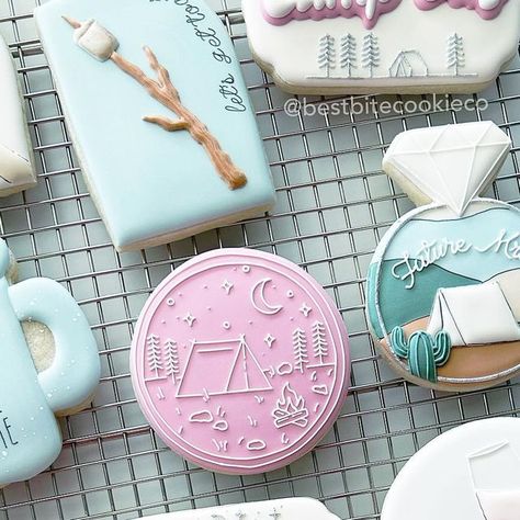 Best Bite Cookie Co. | Custom Cookie Art on Instagram: "Camp Bachelorette 🏕️ —New theme for me and had so much fun creating them! • • • • #campbachelorettecookies #bachelorettecookies #decoratedcookies #cookieart #sugarcookies #bachelorettethemes #campbachelorette #cutecookies #azcookies #arizonawedding #bridetobecookies" Last Trail Before The Veil Cookies, Camp Bachelorette Cookies, Camping Cookies Decorated, Bach Cookies, Bachelorette Party Lake Weekend, Camp Cookies, Bachelorette Desserts, 2024 Cookies, Bachelorette Party Lake