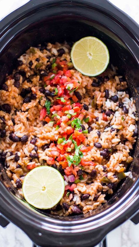 Slow Cooker Rice Recipes, Vegetarian Rice Recipes, Slow Cooker Rice, Vegan Slow Cooker, Cook Rice, Slow Cooker Vegetarian, Rice And Beans, Crockpot Recipes Beef, Slow Cooker Dinner