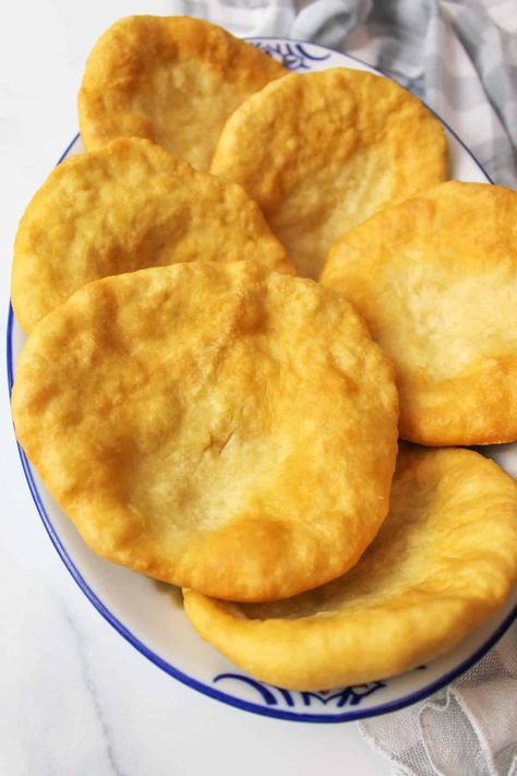 Indigenous Fry Bread, Easy Bannock Recipe, Frybread Native American, Navaho Fry Bread Easy Recipes, Indian Fry Bread Recipe Authentic, Frybread Navajo, Fry Bread Recipe Easy, Fried Bread Recipes, Indian Frybread Recipe