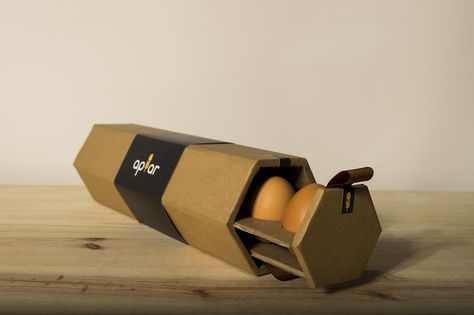 PACKAGING for eggs on Behance Fancy Packaging Design, Fruit Box Design, Eggs Packaging, Project School, Clever Packaging, Egg Packaging, Fruit Packaging, Fancy Packaging, Packaging Template