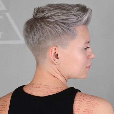 Short Undercut Ash Blonde Pompadour Short Pompadour For Women, Butch Haircuts Women, Womens Fade Haircut Short Hair, Pixie Haircut Undercut Shaved Sides, Very Short Pixie Haircut Shaved Sides, Short Pixie With Undercut, Women Fade Haircut, Female Fade Haircut, Pixie Fade