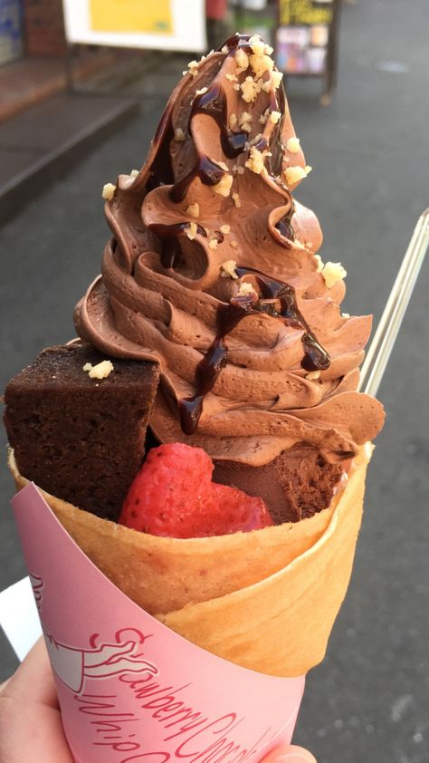 Japanese Triple Chocolate Brownie Crepe | Japanese Street Food  | Harajuku Japan Ice Cream Street Food, Street Food Dessert, Crepe Chocolate, Tokyo Japan Food, Strawberry Whip, Tokyo Street Food, Japanese Ice Cream, Japan Street Food, Street Food Design