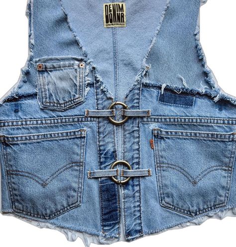 Denim vest vintage rework hardware o ring Levi orange tab light wash Denim Rework Ideas, Jeans Remake Diy Ideas, Upcycle Clothes Jeans, Denim Vest Diy, Upcycle Clothes Ideas, Denim Upcycle Diy, Denim Diy Upcycling, Denim Upcycle Clothing, Diy Denim Vest