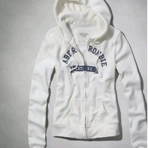 Abercrombie & Fitch Women's Marybeth Hoodie Size: S Color: White Supersoft And Classic, Heritage Logo Graphic At Front, Full-Zipper Closure With From Pockets, Drawcord Hoodie, Easy Fit, 60% Cotton / 40% Polyester No Trade! Abercrombie And Fitch Outfit, Hollister Hoodie, Outfit Inspo Casual, Abercrombie And Fitch, Women Hoodies Sweatshirts, Cotton Hoodie, Zipper Hoodie, Hooded Pullover, White Hoodie