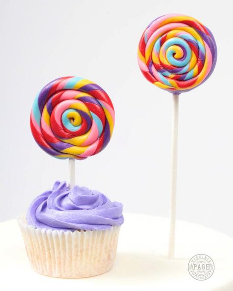 Fondant lollipop cupcake and cake pop toppers. Fondant Lollipop, Lollipop Cake, Decorated Cupcakes, Bundt Cakes, Cake Pop, Bundt Cake, Cupcakes Decoration, Lollipop, Kids Party