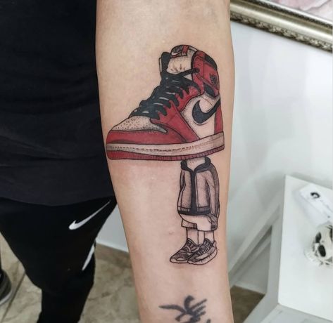 Tattoos Arm Mann, Nike Tattoo, Jordan Tattoo, Basketball Tattoos, Shoe Tattoos, Cool Forearm Tattoos, Chest Piece Tattoos, Tatuaje A Color, Detailed Tattoo